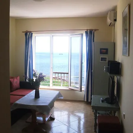 Бряг на радостта Joy Beach Apartment Апартаменты