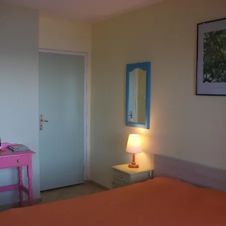 Бряг на радостта Joy Beach Apartment * Созополь