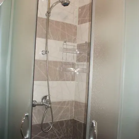 Апартаменты Бряг на радостта Joy Beach Apartment
